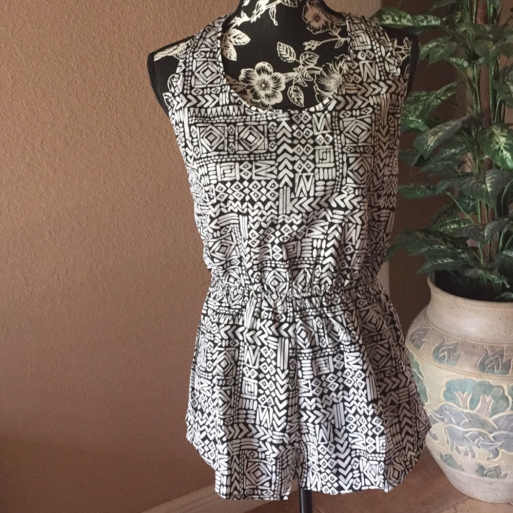 Tribal print short jumper